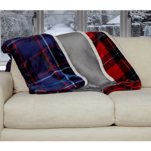 ClimateRight by Cuddl Duds Foot Pocket Plush Throw 50"x70", Red Plaid - Picture 6 of 6